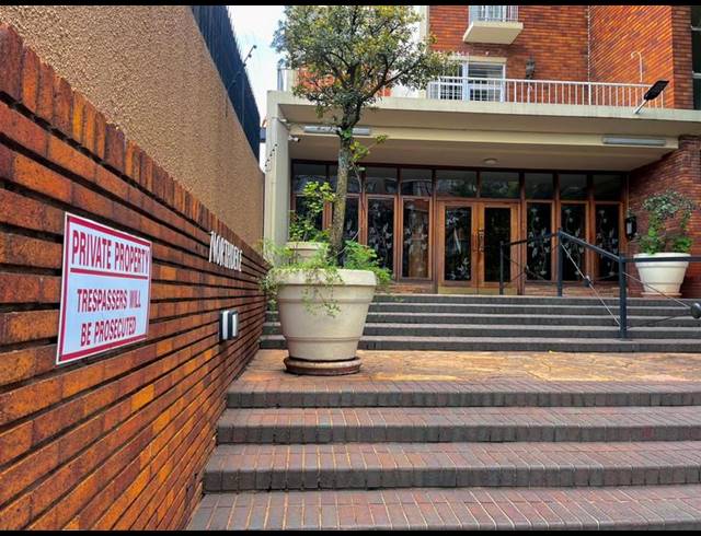2 BEDROOM APARTMENT FOR SALE IN PARKTOWN